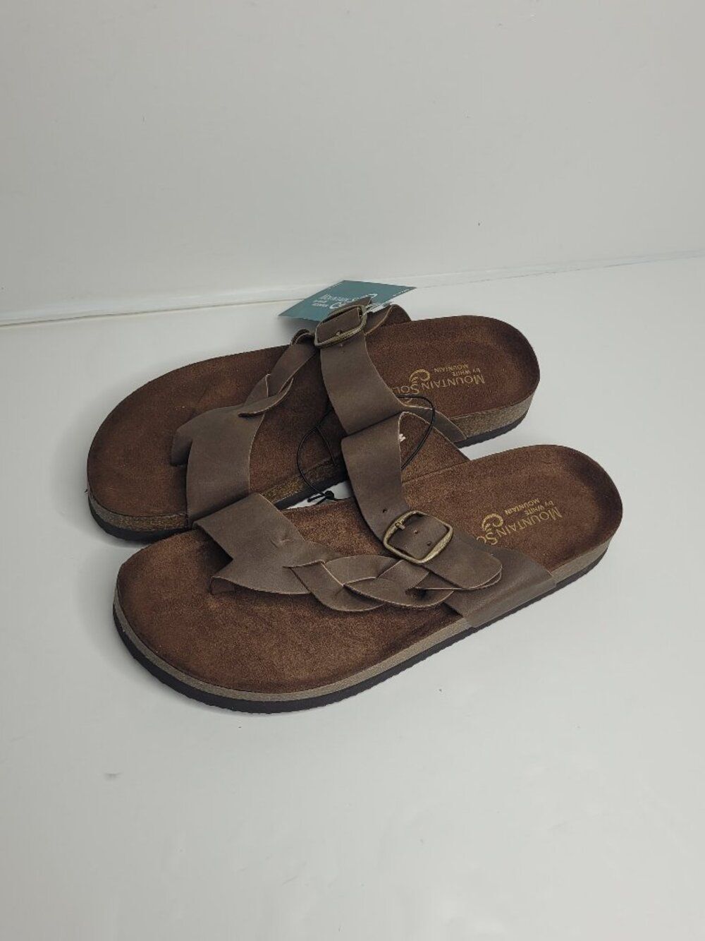Mountain Sole Women's Brown faux leather Crossover Strap Sandals size 8 NWT